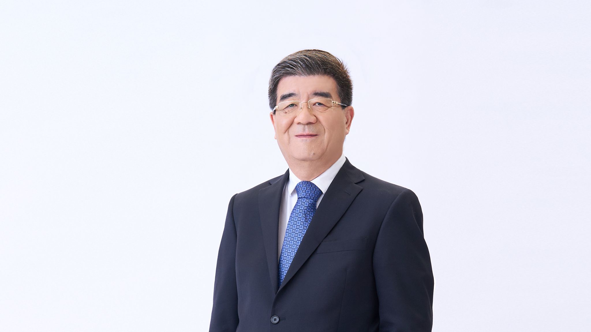 海闻：壮大民营企业 突破发展困境